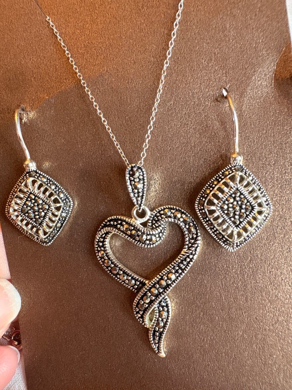 MO THAI Marcasite Heart Pendant Earrings Set w 925 Italy Sterling Chain